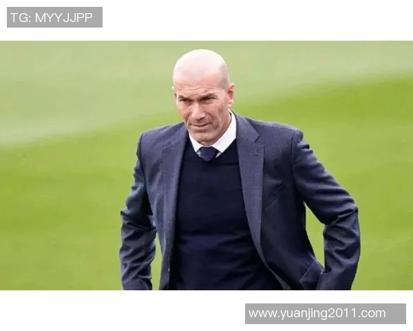 齐达内欧冠双面传奇球员荣耀与教练巅峰的辉煌历程